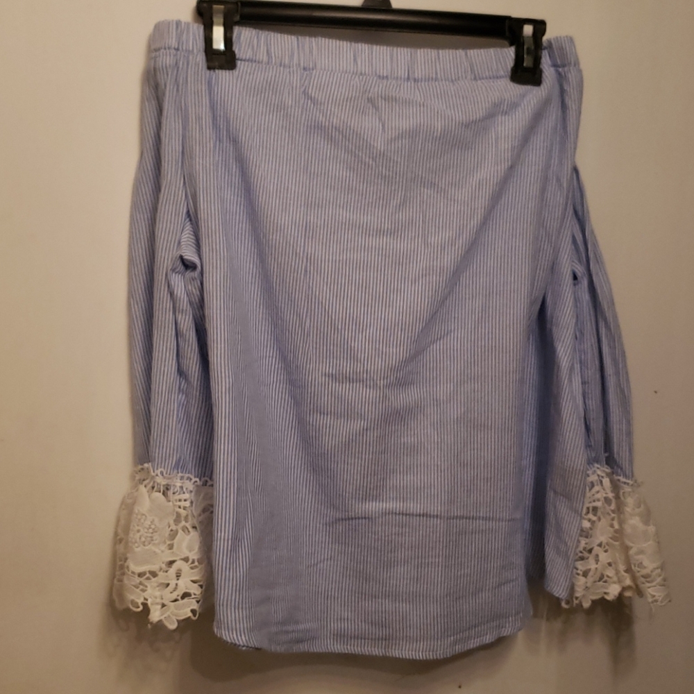 Unique Spectrun 1x off shoulder blouse